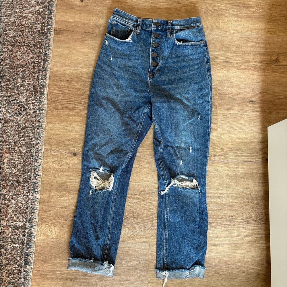 Abercrombie & Fitch Distressed Button-Fly mom Jeans - Blue